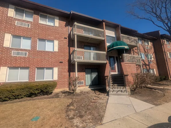 800 N Lakeside Dr APT 3B, Vernon Hills, IL 60061