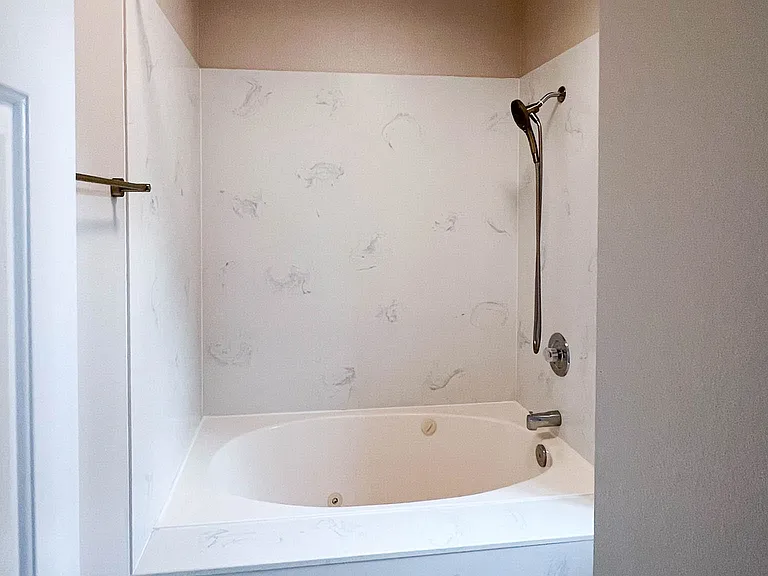 3664 Mirage Cir — Photo 18