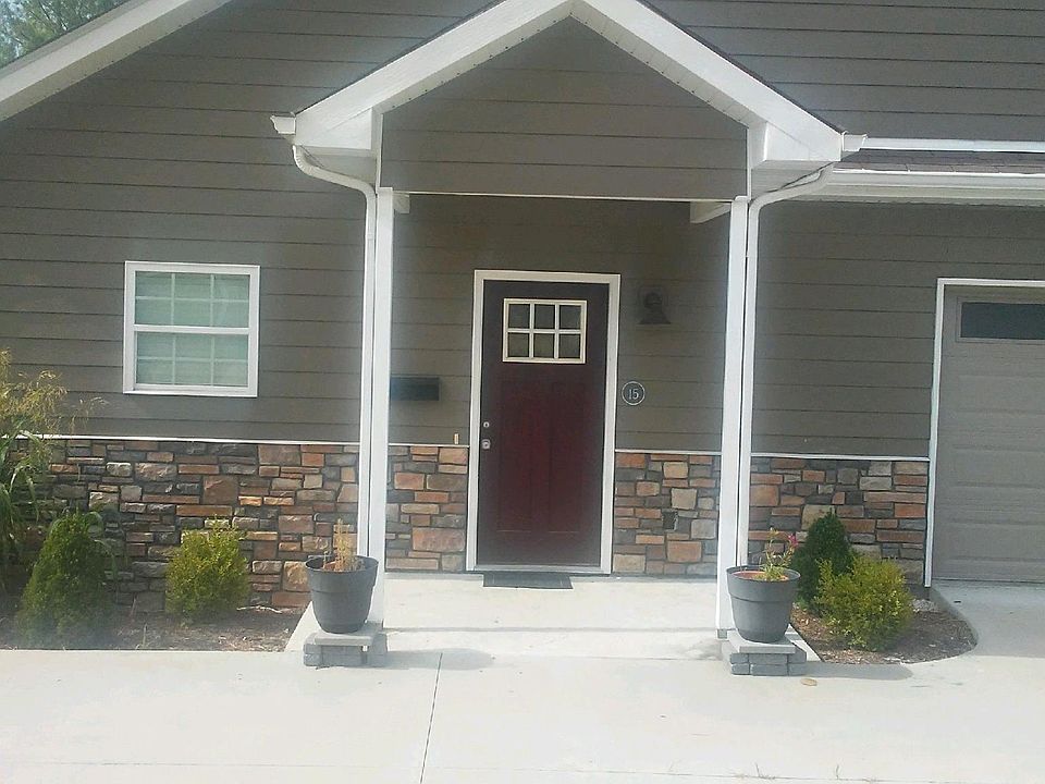 Close up of Front view and entrance (Note: does not include garage space)