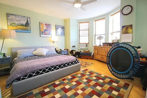 Rented by Bold New York | media 10