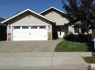 1164 SW Sturgeon Ct, Grants Pass, OR 97527