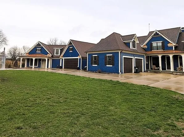 5763 W 335th St, Louisburg, KS 66053