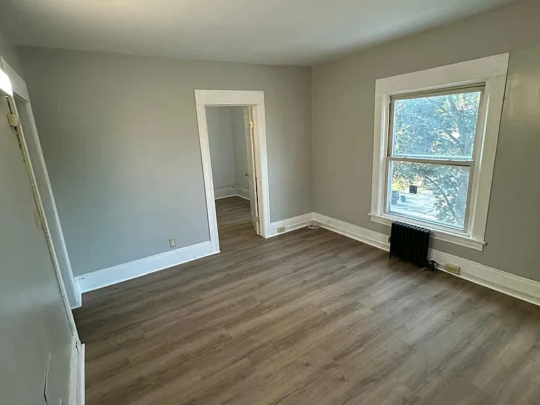 205 W Yates St #2 — Photo 2