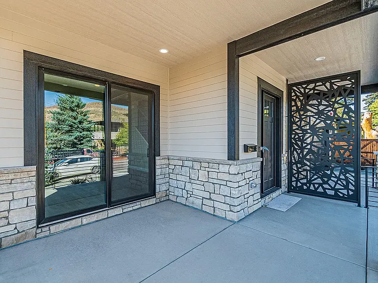 606 Arapahoe St — Photo 4