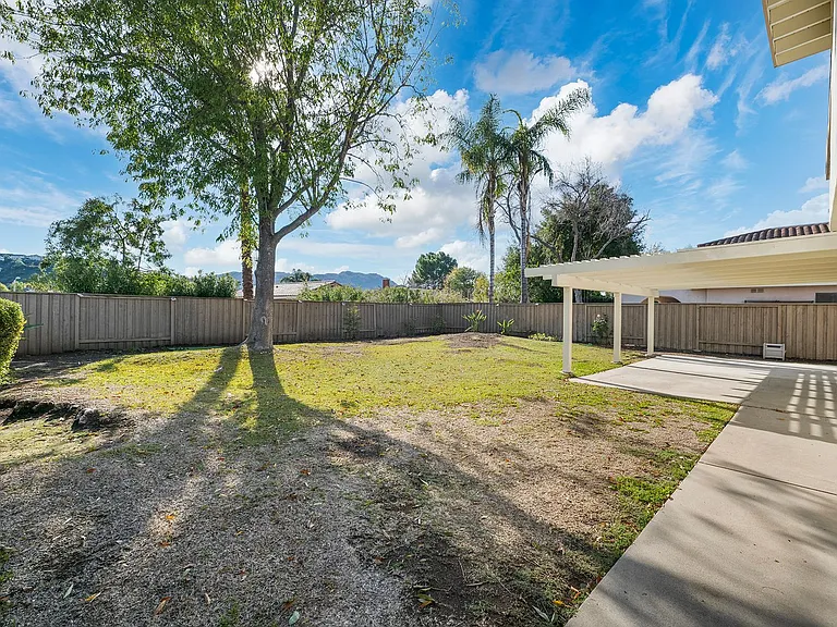 32022 Grenville Ct — Photo 10