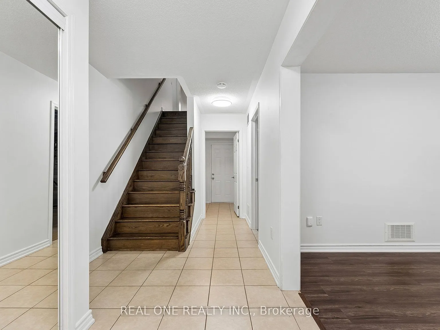 3 bed, $3,000 — Photo 4