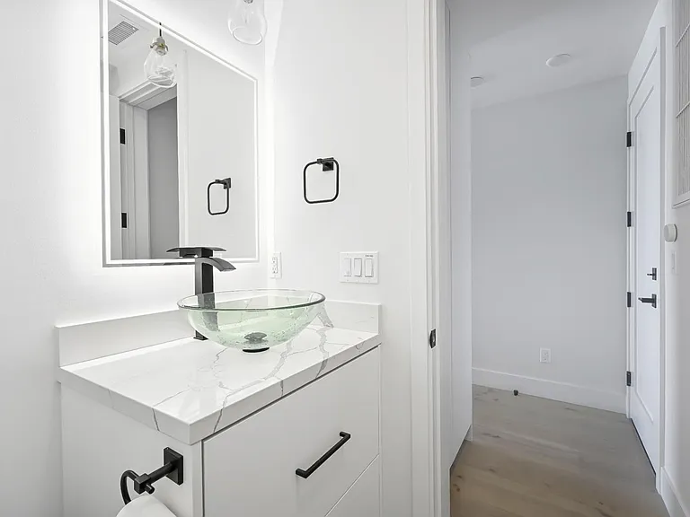 413 E Edgewater Ave — Photo 41