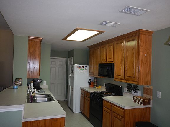 3rd image of 1029 Scenic Dr