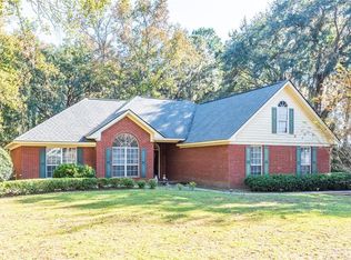315 Oak Pointe Dr, Richmond Hill, GA 31324