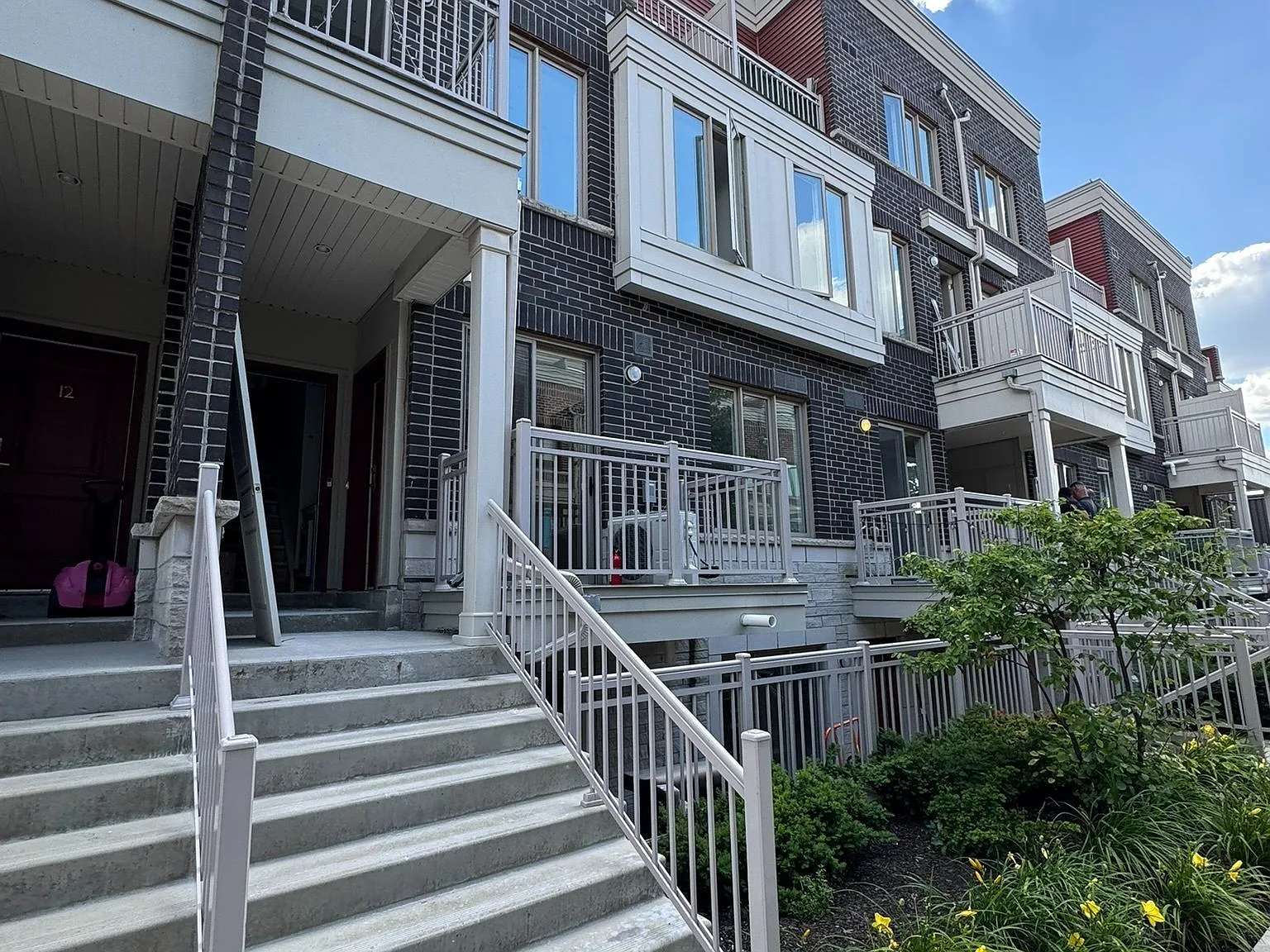 2 bed, $2,300 — Photo 1