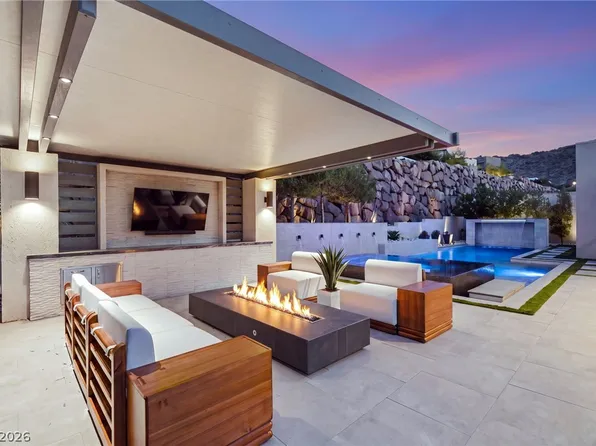 2211 Overlook Canyon Ln, Henderson, NV 89052