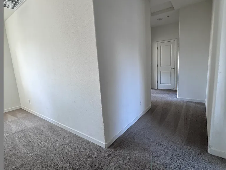 1642 Chanticleer Ln — Photo 9
