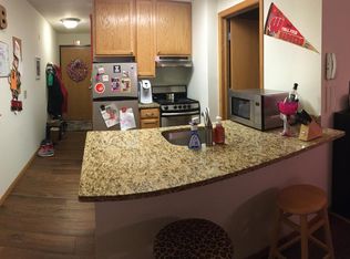 505 University Ave APT 406, Madison, WI 53703