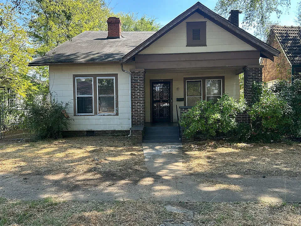 1707 Avenue I