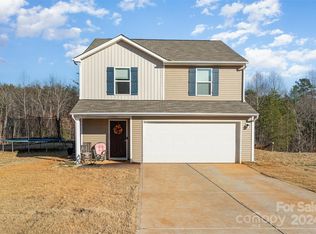 3321 Rian Dr, Lenoir, NC 28645