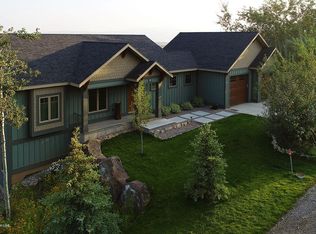 17 Sugar Loaf Dr, Star Valley Ranch, WY 83127