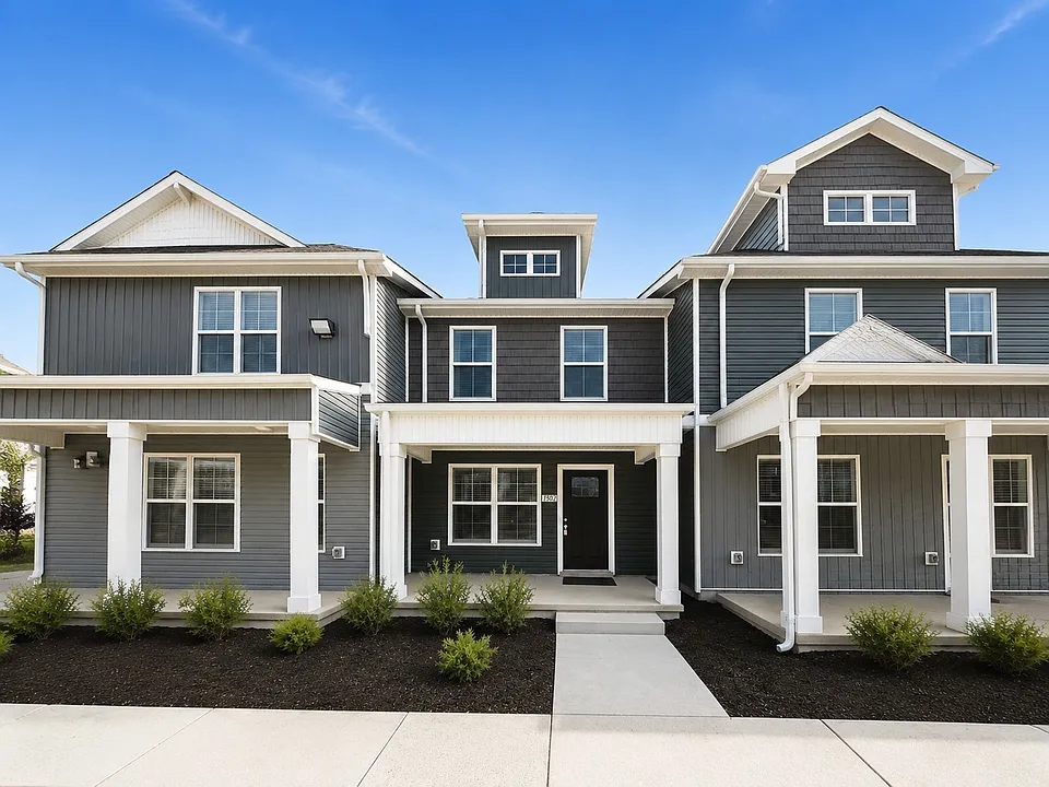 Woodland Valley Ln W