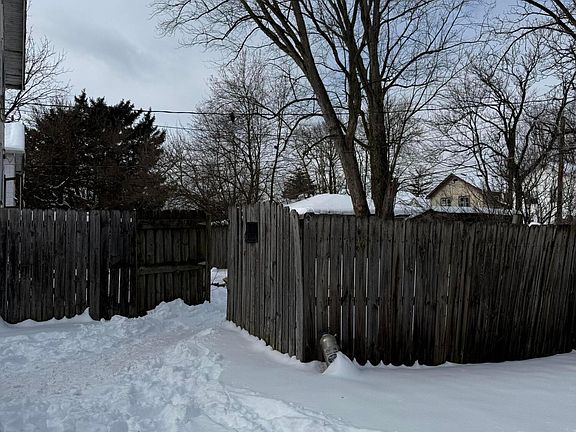 5th image of 1488 Loretta Ave