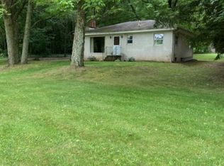 7398 Stewart Sharon Rd, Hubbard, OH 44425