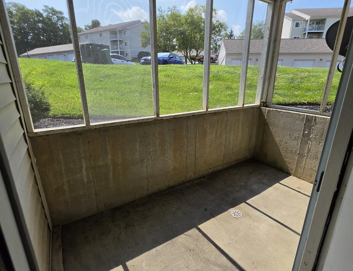 2 bed, 964 sqft, $1,375 — Photo 4