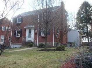 1718 Greentree Rd, Pittsburgh, PA 15220