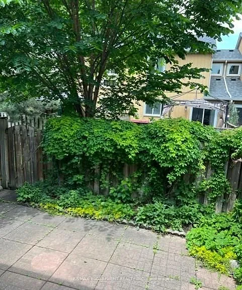 2385 Woodward Ave #36 — Photo 6