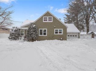 907 Leroy Rd, North Syracuse, NY 13212