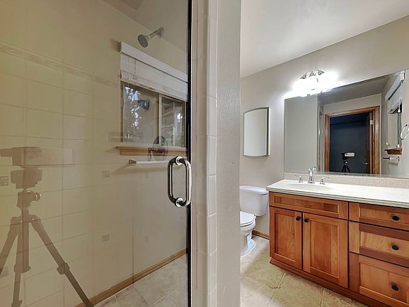 3rd image of 1234 Maplewood Dr