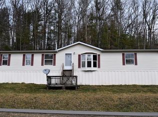 47 Lake Rd, Daniels, WV 25832
