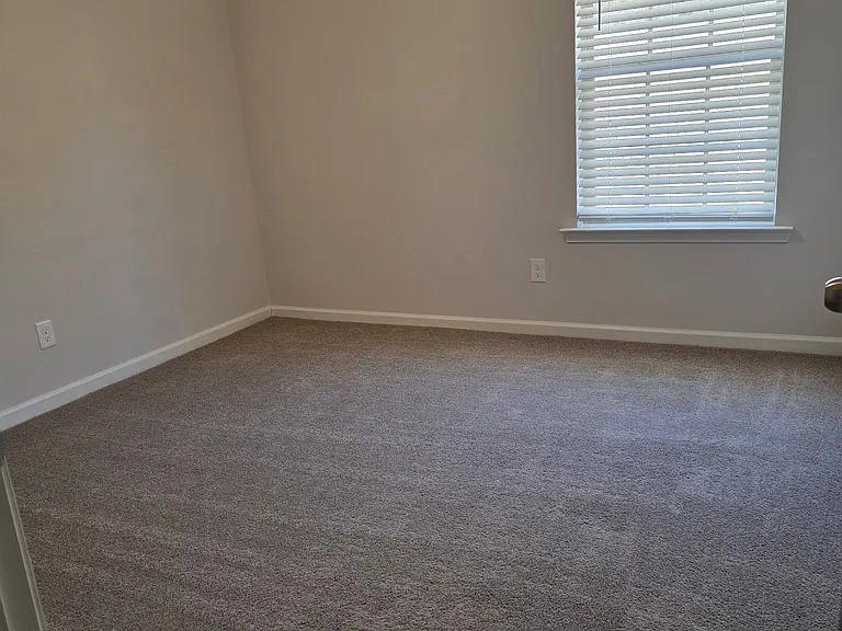 745 Park Ln — Photo 22
