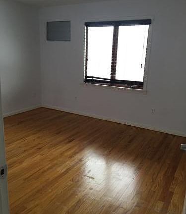 5th image of 15158 18th Avenue # Fl 2