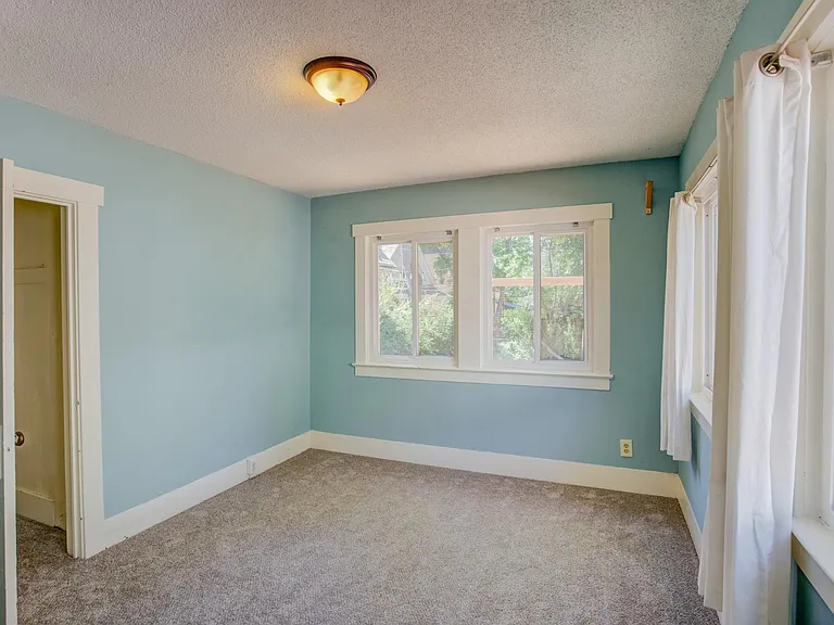 421 E Saint Vrain St — Photo 30