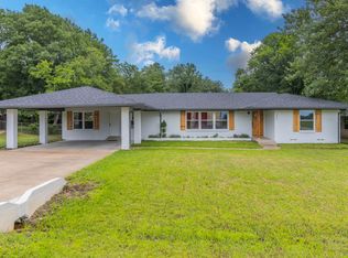 1404 Country Club Rd, Ennis, TX 75119