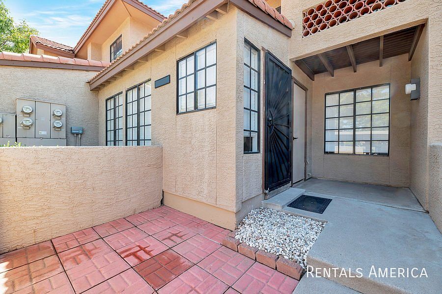 1st image of 8625 E Belleview Pl Unit 1042