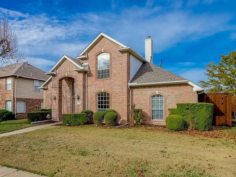 2429 Clear Field Dr — Photo 3