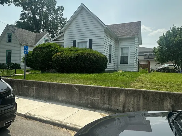 803 W 12th St, Anderson, IN 46016