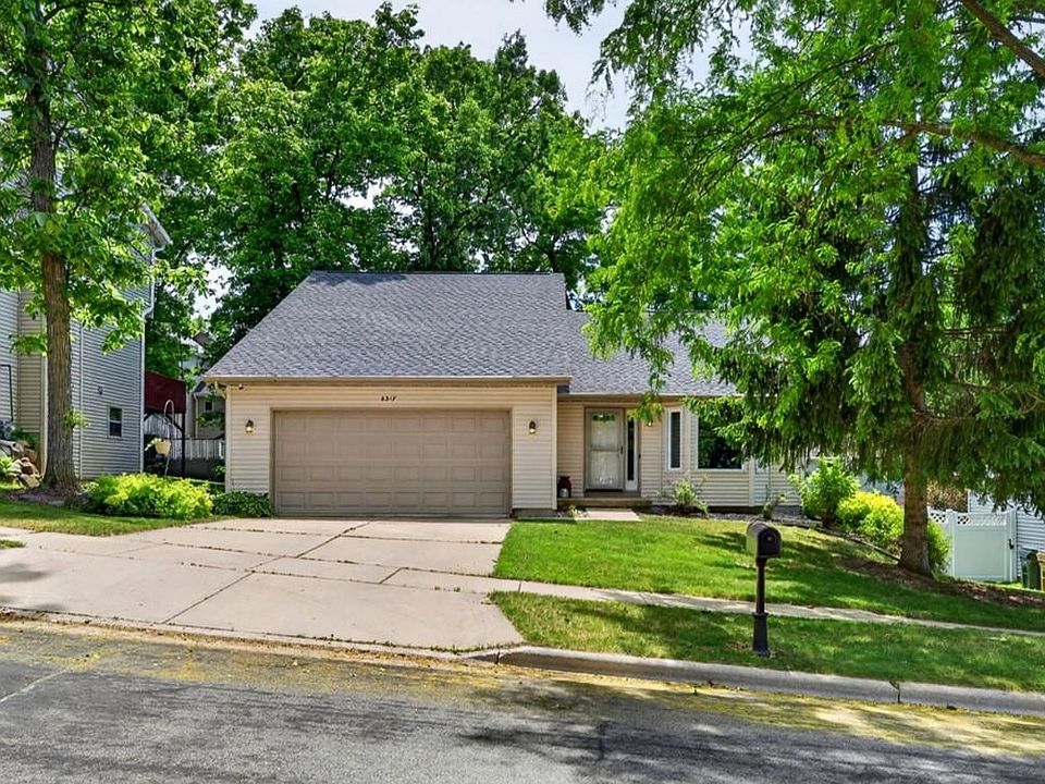 1st image of 6217 Adobe Way