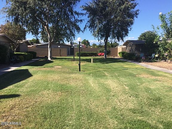 5th image of 9934 W Palmeras Dr