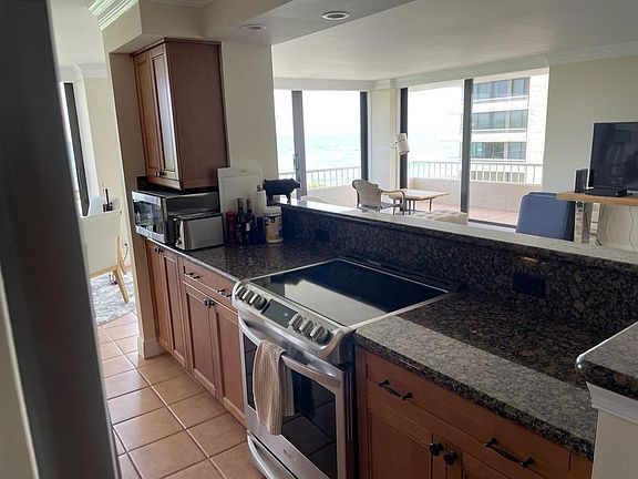 5th image of 5550 N Ocean Dr APT 4A