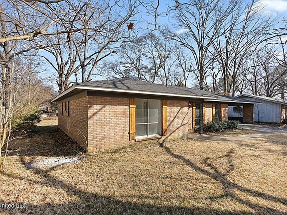 3rd image of 5348 Keele St