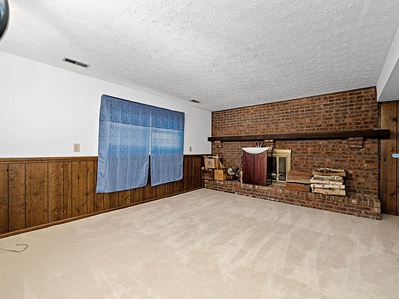 4th image of 810 Dalewood Dr