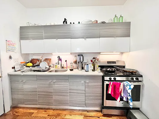 Rented by ERNY LLC | media 19