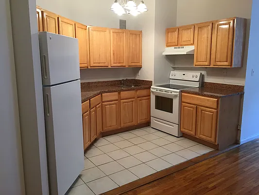 Rented by Mason Real Estate | media 14