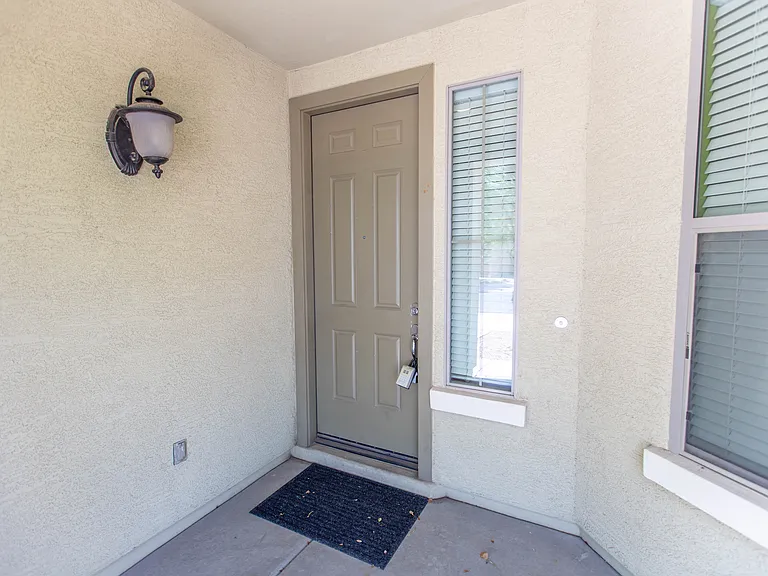18815 E Swan Dr — Photo 5