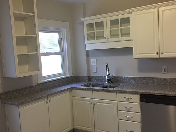 3rd image of 8010 Chesapeake Blvd