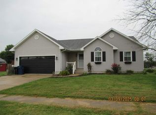 502 Horizon Dr, Tipton, IA 52772
