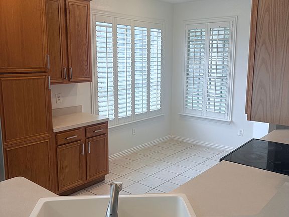 5th image of 9836 Cambria Ct