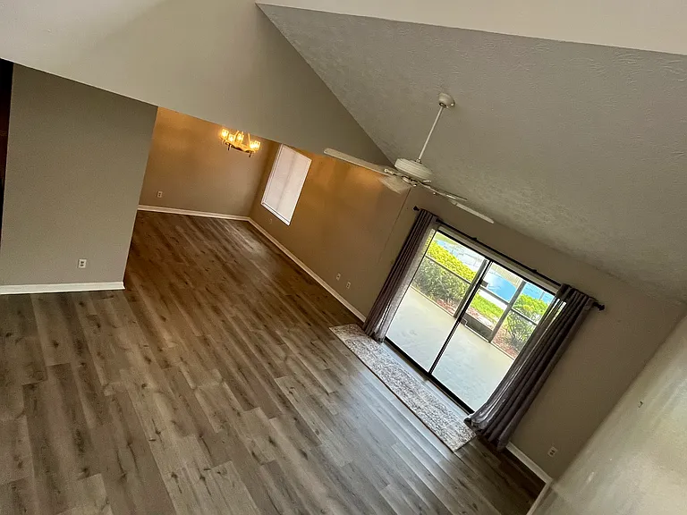 1580 SW Crossing Cir — Photo 25