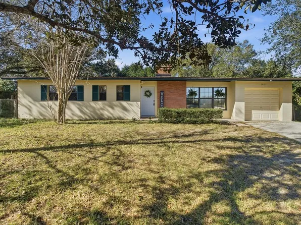 1411 Crest Dr, Titusville, FL 32780