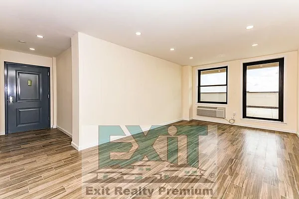 Rented by EXIT Realty Premium | media 16